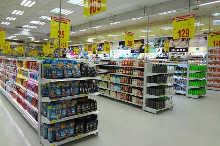 Makeups Supermarket Shelving is the best supermarket shelving for small items